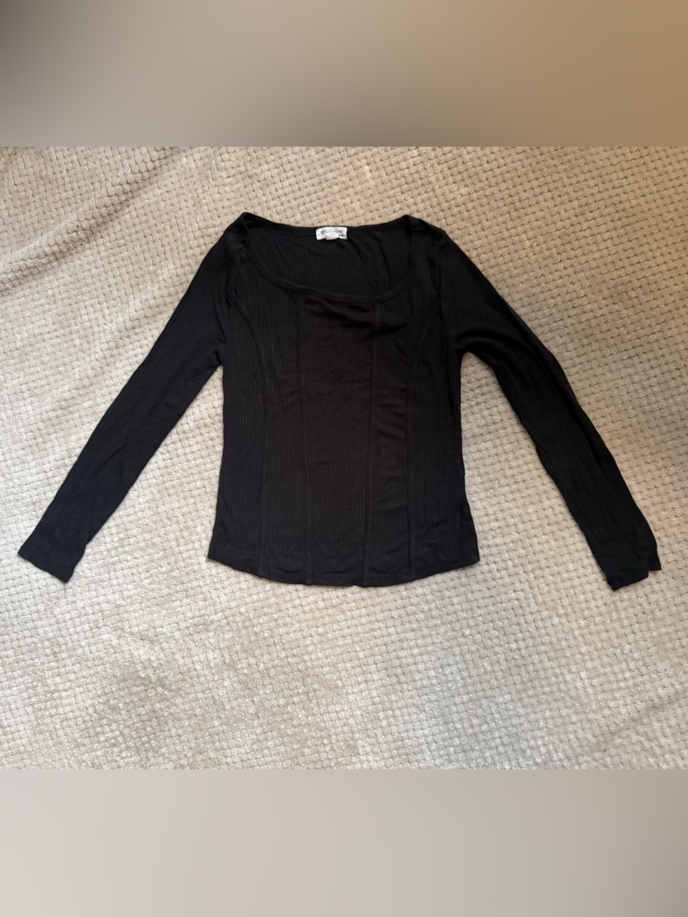 Eyeshadow Black Ribbed Long-Sleeve Scoop Neck Top